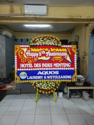 Papan Bunga di Benda