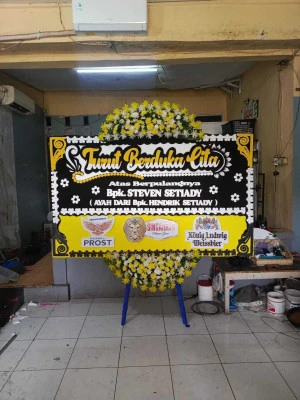 Papan Bunga di Benda