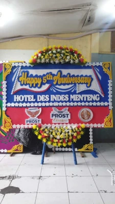 Papan Bunga di Benda